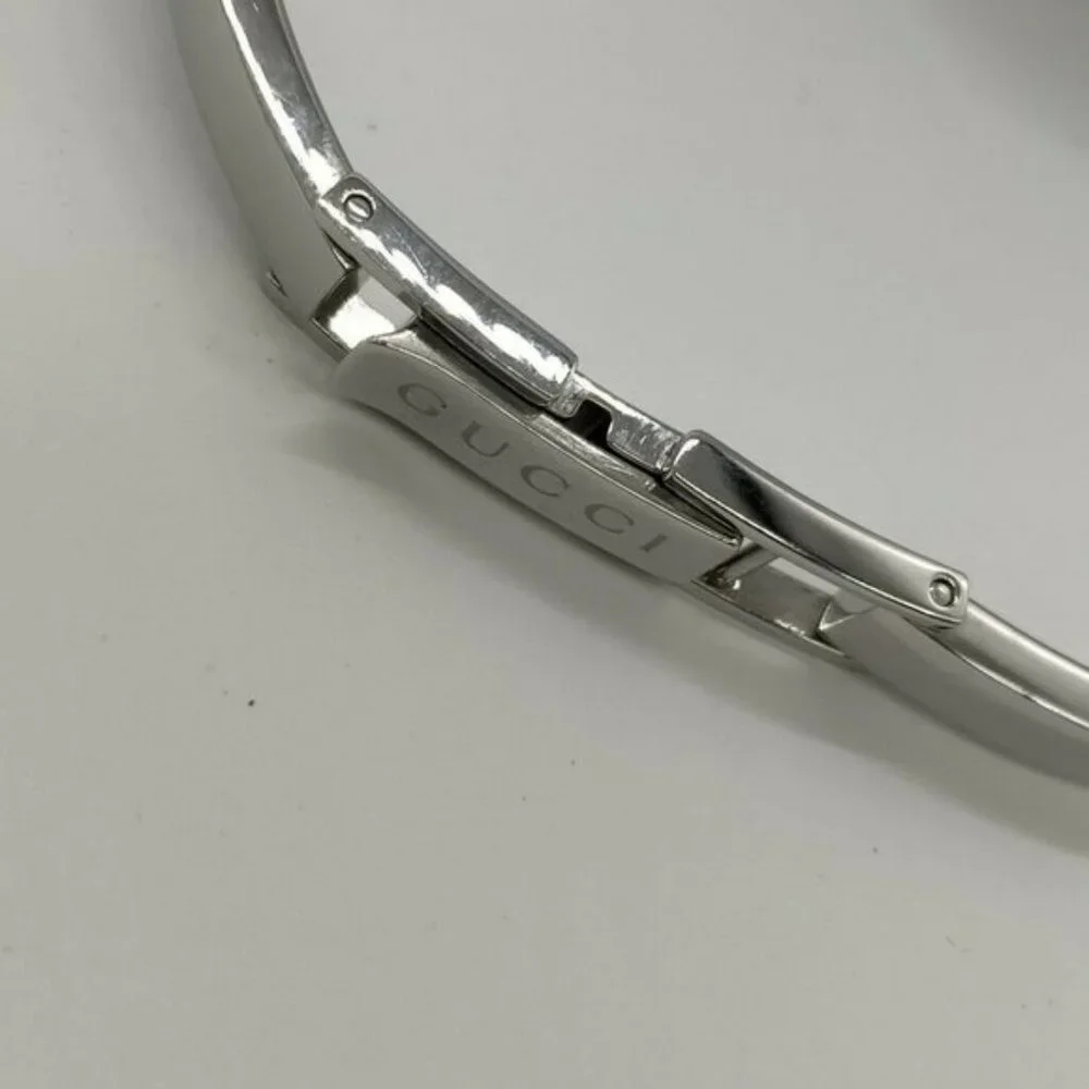 Gucci Watch 105 Shelly Line